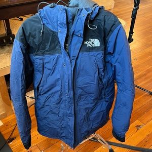 Used North Face Men’s Large Hyvent